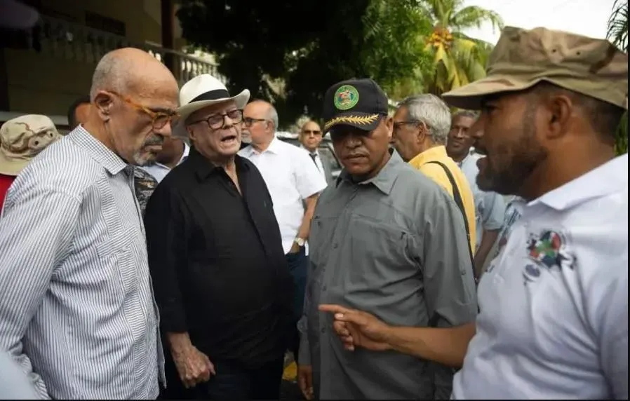 Nada que ver con esa vaina: Hipólito Mejía a soldados que fueron a Irak ante reclamos