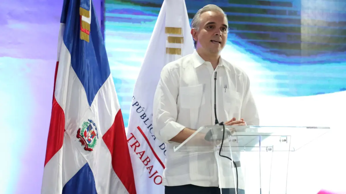 Gobierno dispone salario mínimo de RD$10 mil para el trabajo doméstico