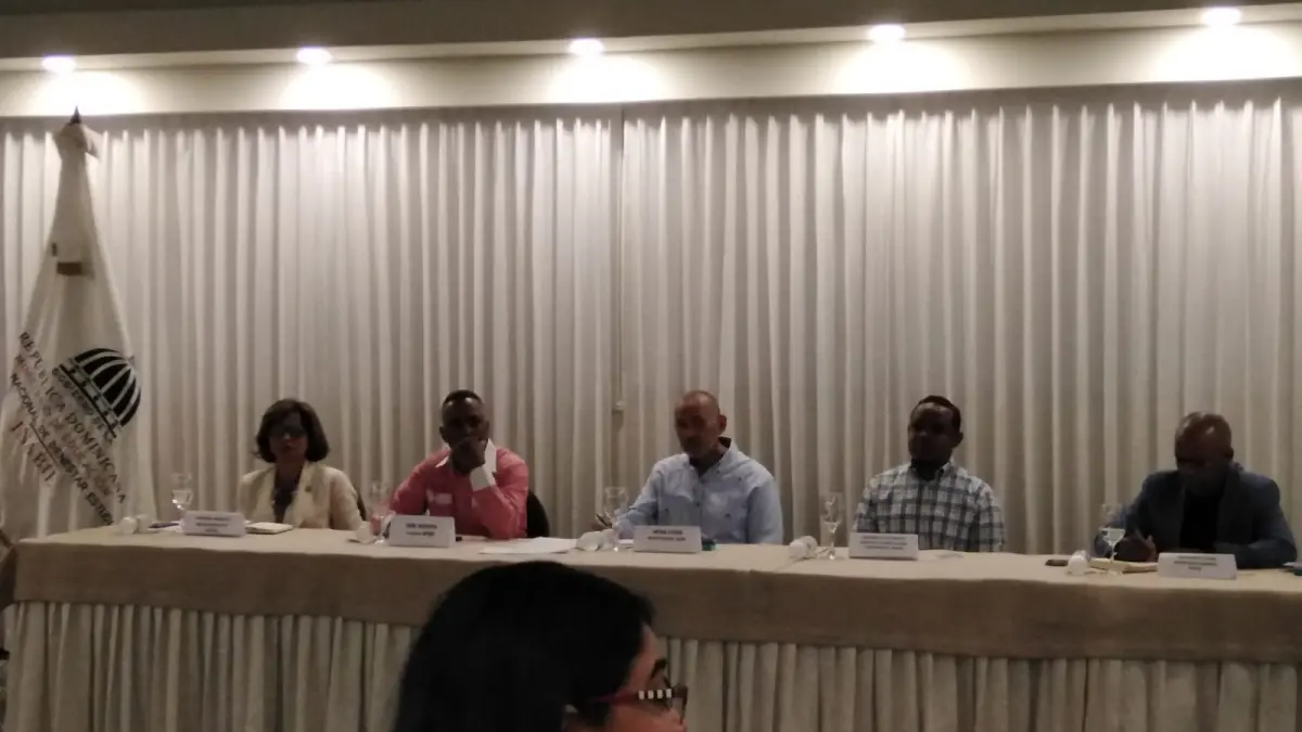 Asociación de Padres dice está preocupado por insumos que recibe el estudiantado por parte del gobierno