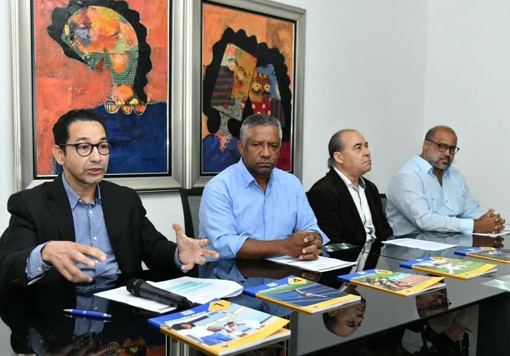 Asociación de Editores y Distribuidores de Libros de Textos de la República Dominicana: “la doble moral se está adueñando de este país”