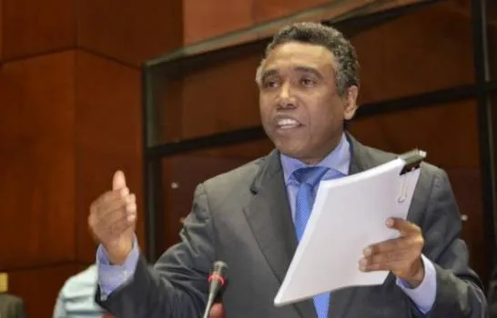 Félix Bautista somete proyecto de ley para impedir explotación minera en San Juan