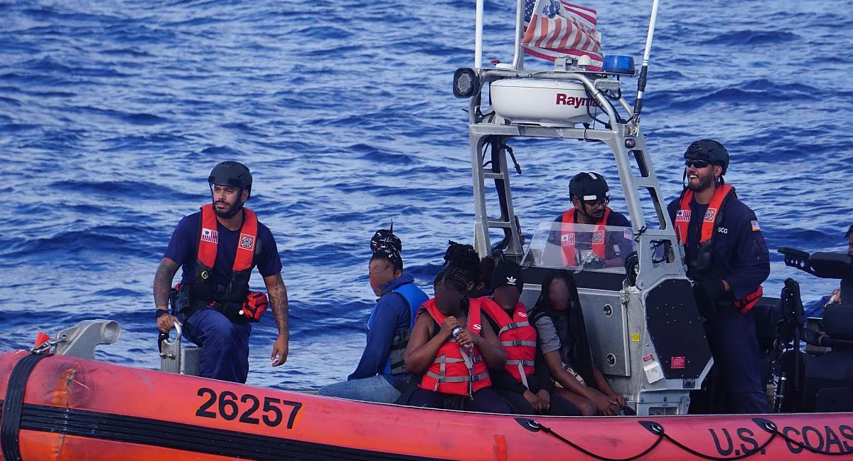 Buscan a migrantes dominicanos y haitianos desaparecidos en aguas de Puerto Rico
