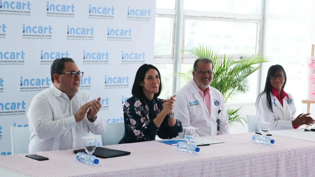 Primera Dama, SNS e INCART inauguran exposición “Sosteniendo la Esperanza”