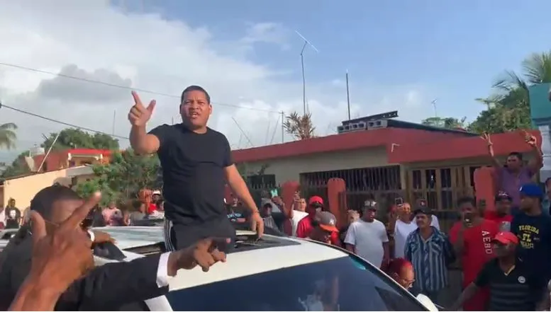 Mantequilla llega a Sabana Grande de Boyá; promete pagar atrasos