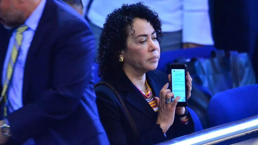 Denuncian a jefa de Gabinete de Bukele ante Tribunal de Ética en El Salvador