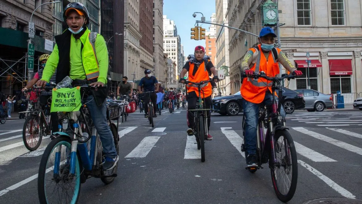 Nueva York habilitará lugares de descanso para repartidores de comida