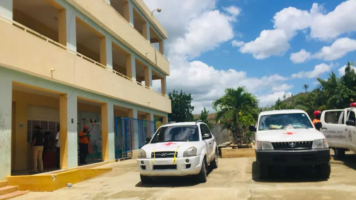 VIDEO: Cuatro estudiantes heridos con arma blanca en escuela en San Luis