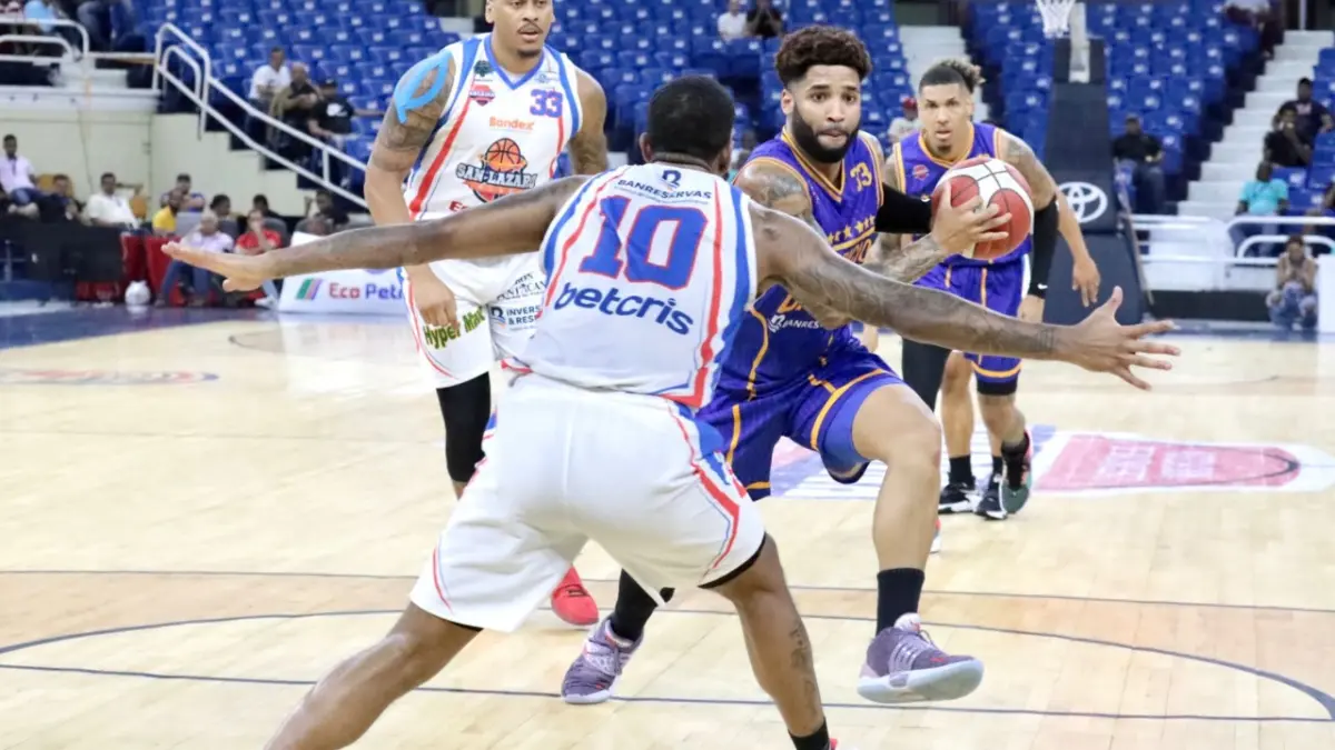 Mauricio Báez vence a San Lázaro y disputará título ante Bameso en el TBS DN 2022