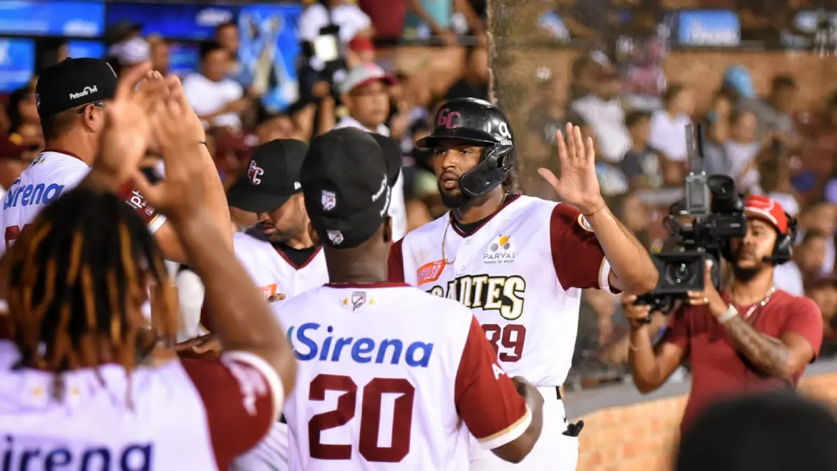 Gigantes blanquean al Escogido y ganan segundo en seguido