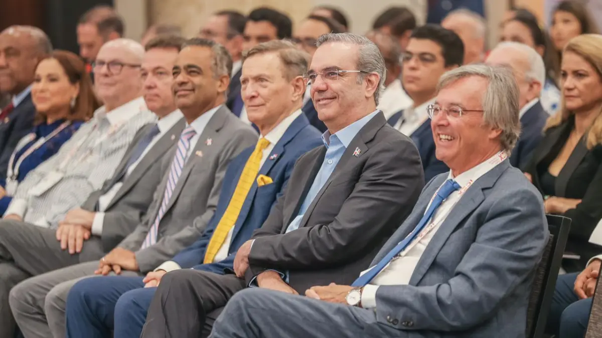 Luis Abinader a embajador de España: inversión extranjera en RD es una apuesta segura