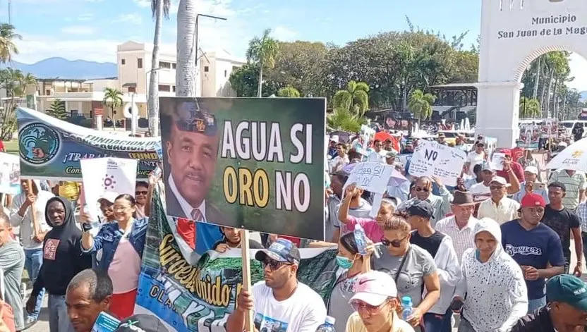 San Juan: marchan contra explotación minera en Los Romeros