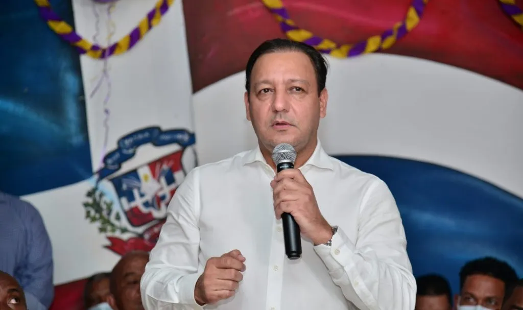 Abel Martínez: “Tema migratorio debe asumirse sin tibieza y bajo el marco de la constitucionalidad”