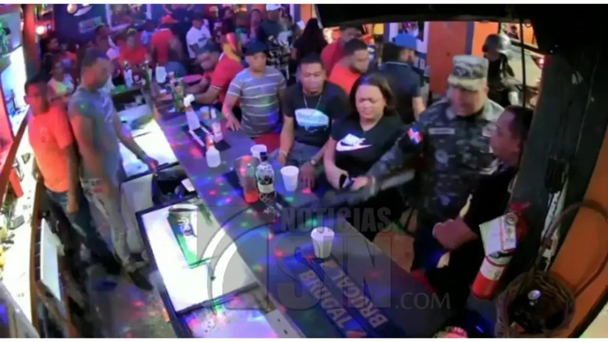 Policía irrumpe en un bar de SFM; propietario denuncia atropellos