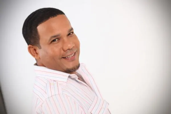 Héctor Acosta “El Torito” está a disposición de Bad Bunny para grabar merengue