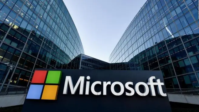 Microsoft mantendrá su apoyo tecnológico a Ucrania en 2023