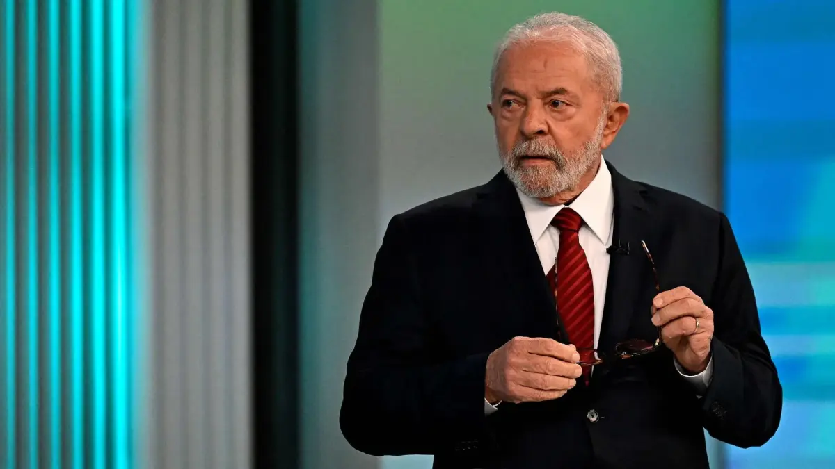 Lula hace sus primeros contactos políticos en Brasilia como presidente electo