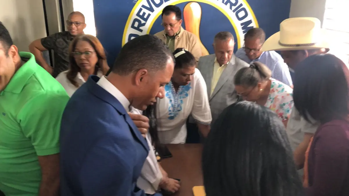 PRM escoge autoridades provinciales a través de votaciones de delegados