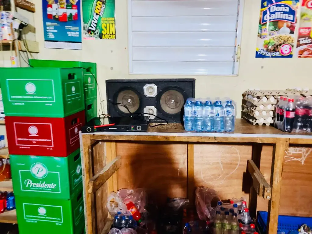 Tras denuncias de comunitarios, MP incauta equipos de sonido y hookah en Constanza