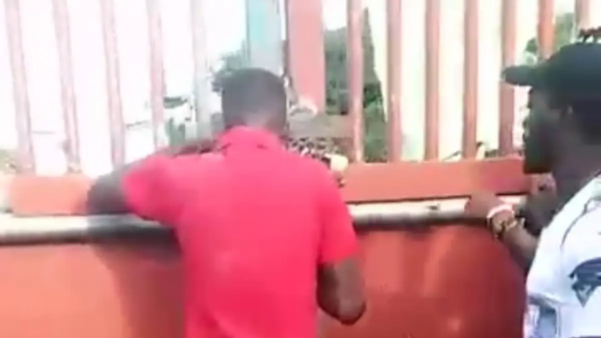 Manifestantes haitianos soldaron puerta fronteriza en Juana Méndez en protesta contra deportaciones