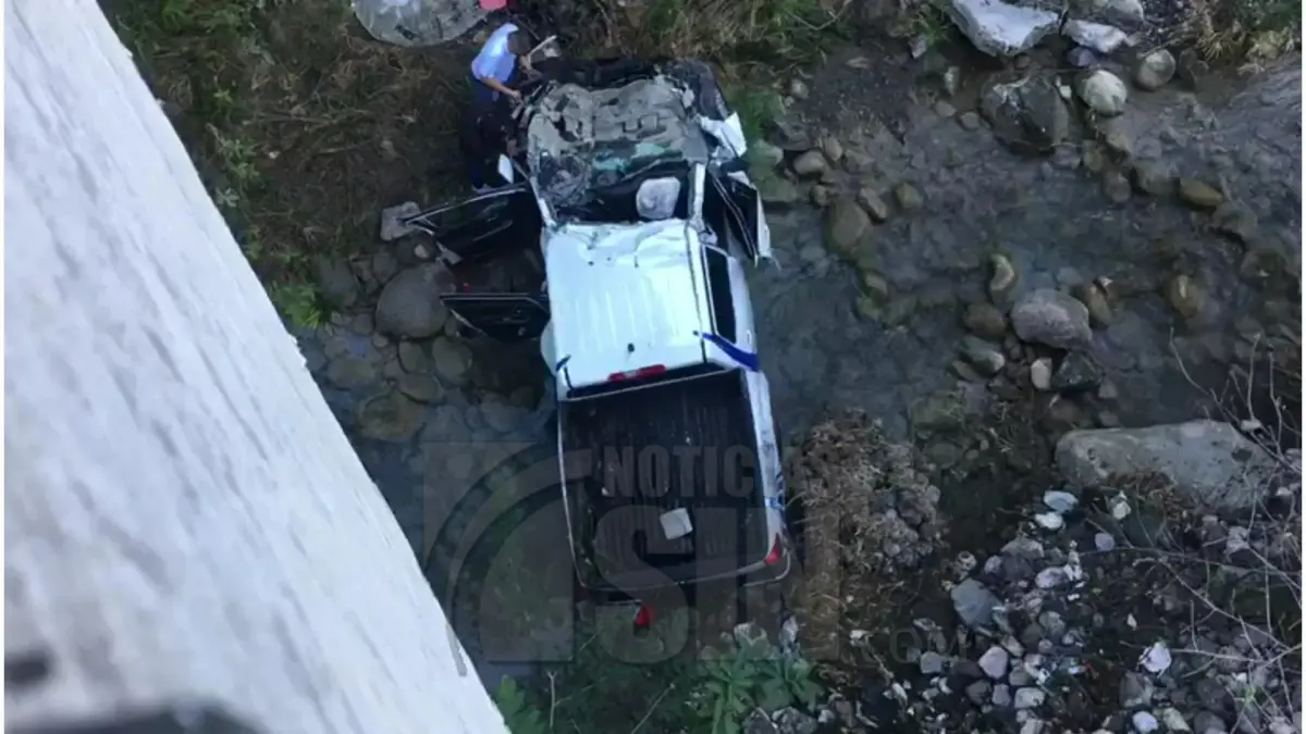 Al menos dos muertos y tres heridos en accidente de tránsito en el puente El Limón, Ocoa