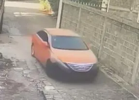 Video: Desaprensivos asaltan fábrica de etiquetas industriales en Pantoja