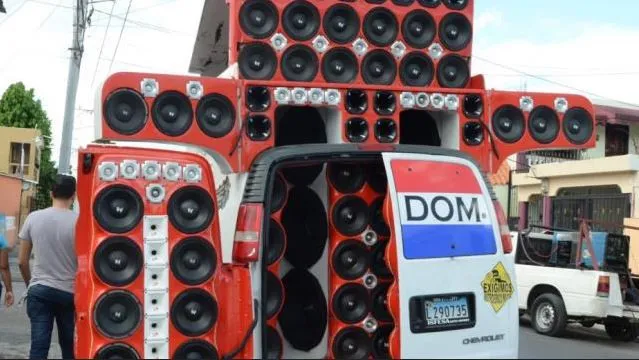 Prohíben fiestas al aire libre, competencias de música y los teteos