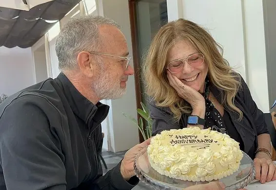 Rita Wilson y Tom Hanks celebran 35 años de matrimonio