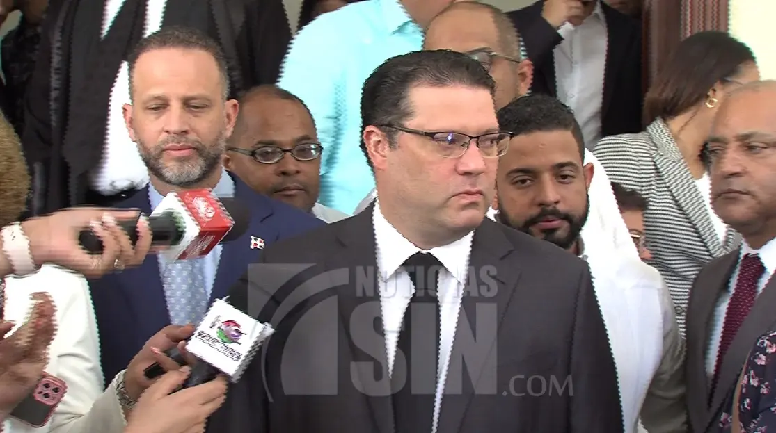 Políticos y comunicadores asisten juicio de fondo caso Jorge Mera; piden condena ejemplar