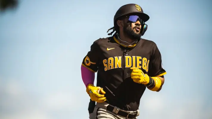 Madre de Fernando Tatís Jr. manda polémico mensaje a pitcher que atacó la reputación de su hijo