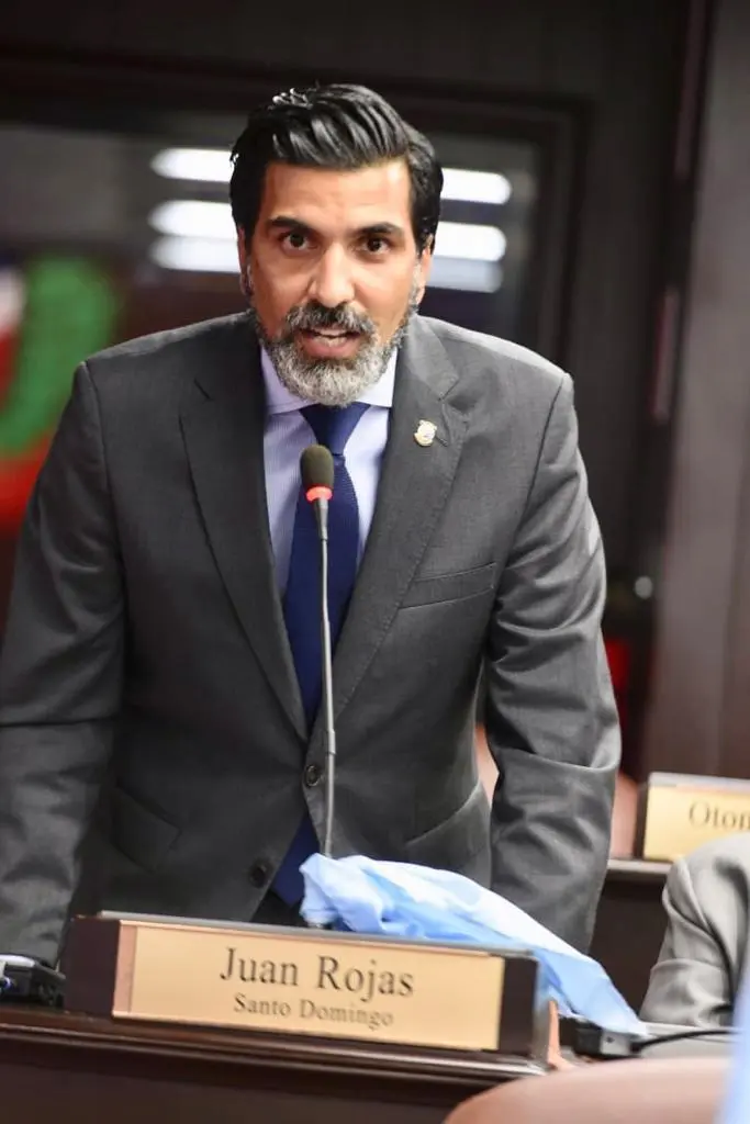 Diputado Juan José Rojas somete proyecto de ley de la Policía Municipal