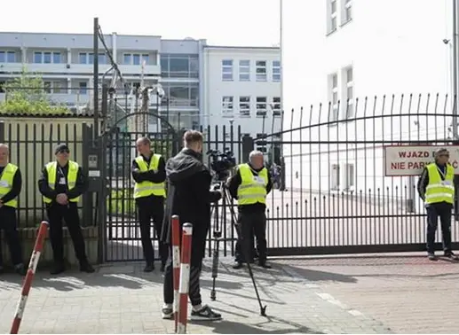 Rusia promete represalias a Polonia tras la confiscación de edificio escolar