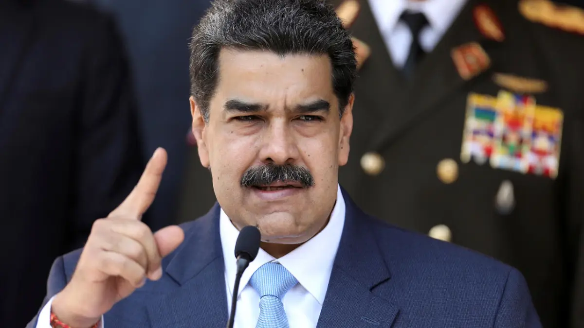Maduro afirma Juan Guaidó huyó para coordinar robo de filial petrolera venezolana
