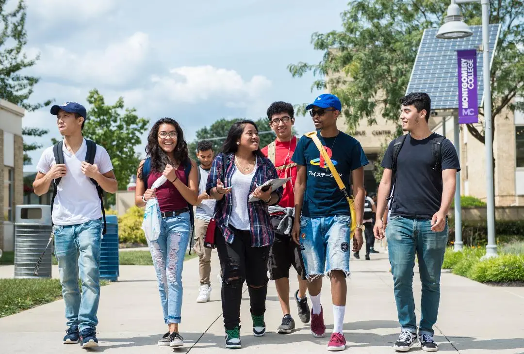 Los hispanos son los más jóvenes de Estados Unidos, con una media de 30 años