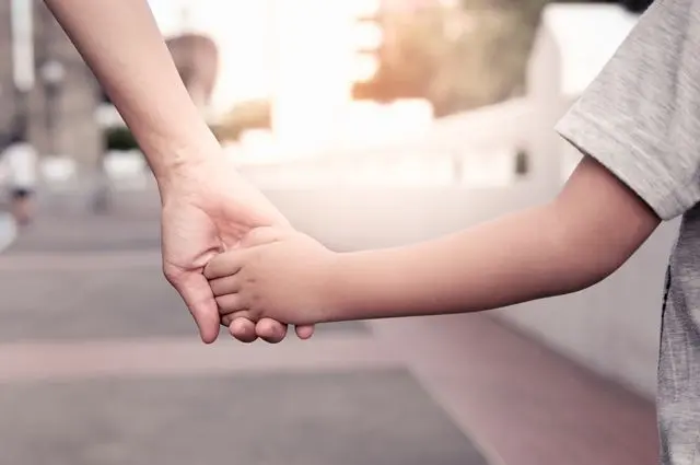 Una inmigrante ucraniana a punto de perder a su hija por el reclamo de su expareja desde España