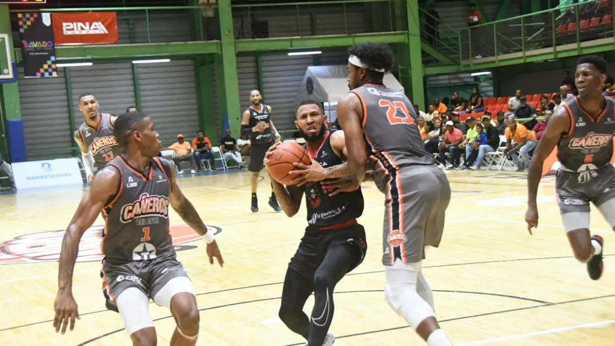 Jayson Valdez es electo Jugador de la Semana de la LNB