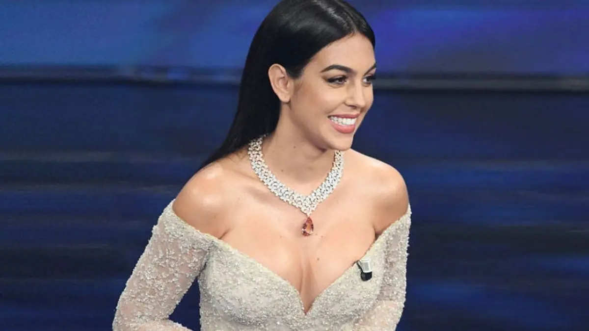 ¡Movió las caderas! Georgina Rodríguez bailó a ritmo de Romeo Santos