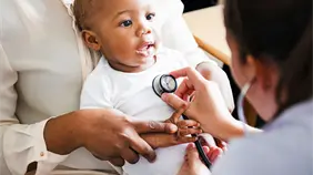 La pediatra: ¿Cómo calmar a los padres cuando creen que su hijo siempre tiene gripe?
