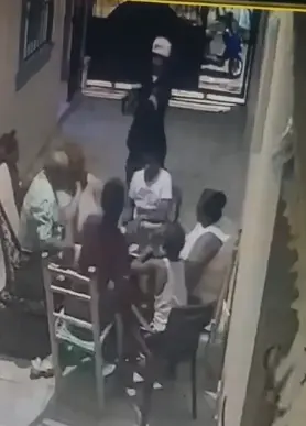 ¡Tragedia! Hombre mata a otro mientras jugaba barajas con sus familiares en San Pedro de Macorís