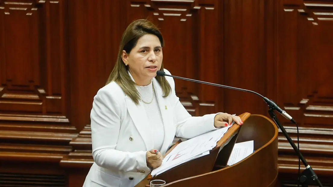 La ministra de Salud de Perú renuncia tras ser cuestionada por el Congreso por el dengue