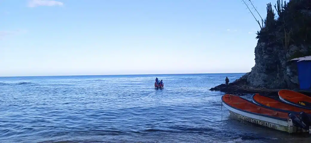 Autoridades amplían la búsqueda de tres pescadores desaparecidos en Venezuela