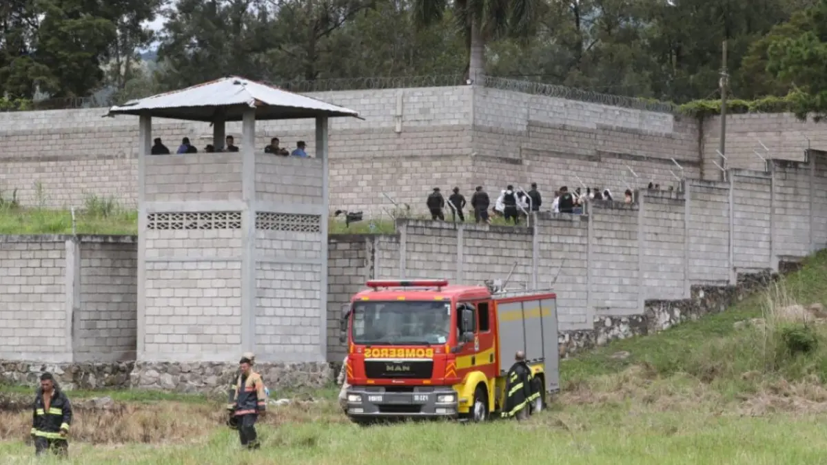 Al menos 41 personas muertas tras riña en cárcel de Honduras