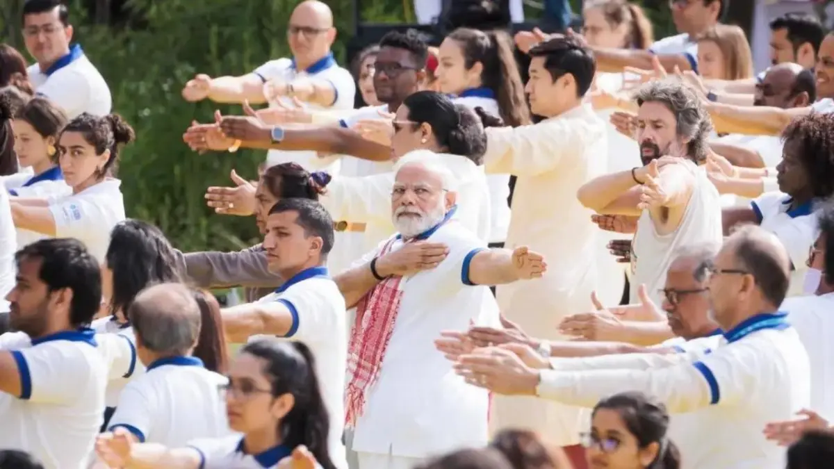 El primer ministro indio lidera en Nueva York los festejos del Día Internacional del Yoga