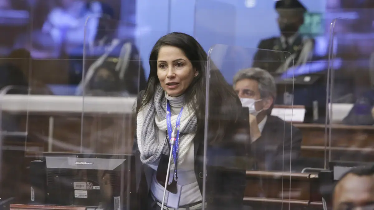 Denuncian ataque con gas lacrimógeno a precandidata a la Presidencia en Ecuador