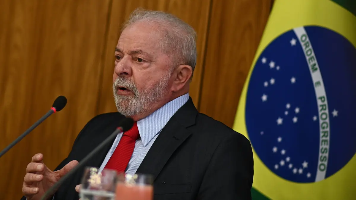 Lula dice que está probado que Bolsonaro coordinó el intento de golpe en Brasil