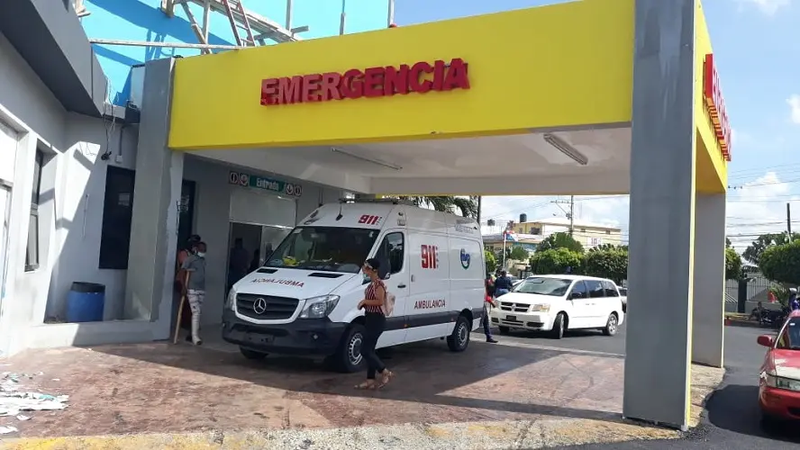 Vigilante resulta herido por disparos tras asalto en Villa Gonzáles, Santiago