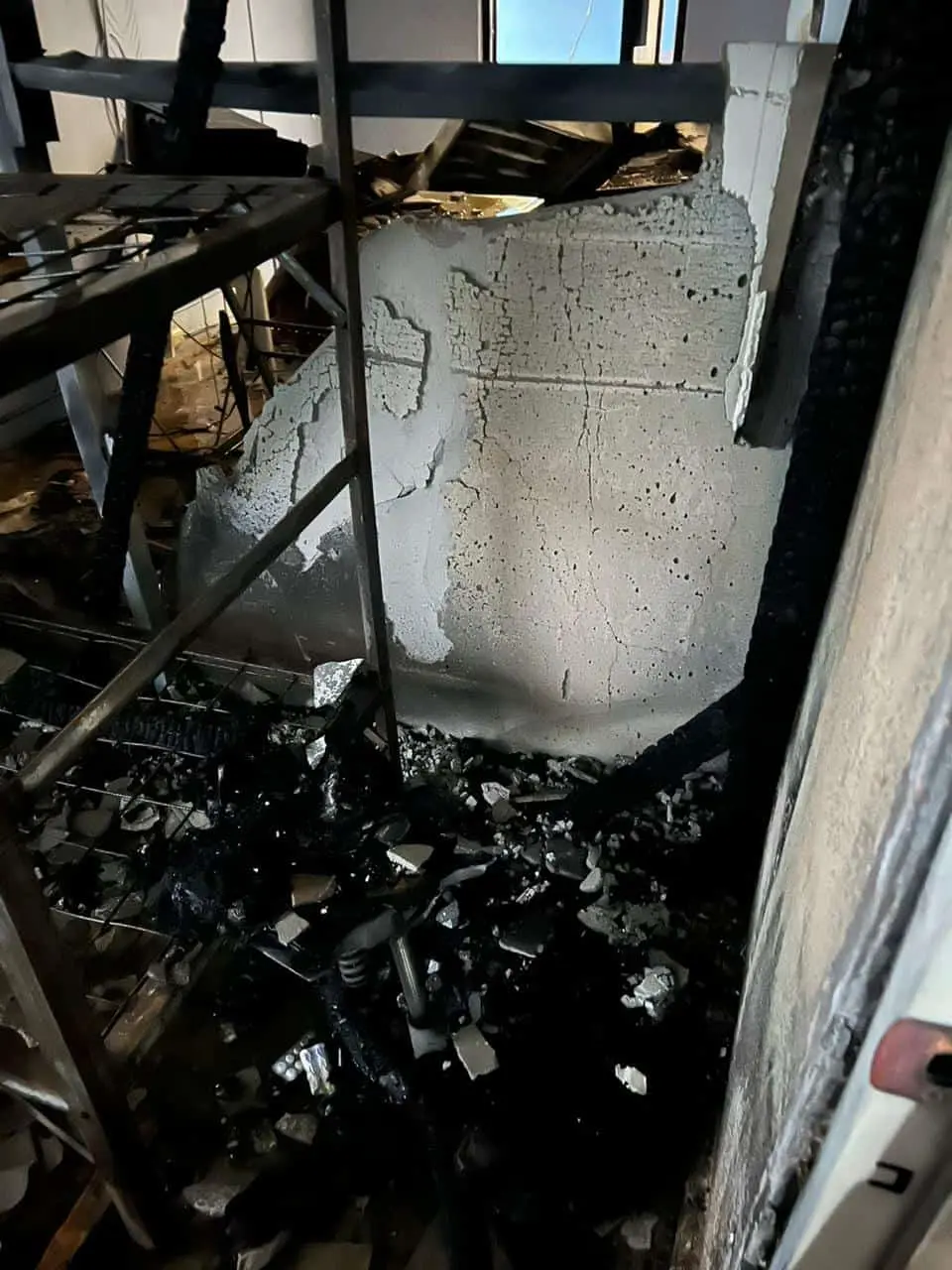 Incendio destruye unidad médica en sede policial de Valverde