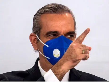 Presidente Abinader dice que está mejor de salud tras tener Covid