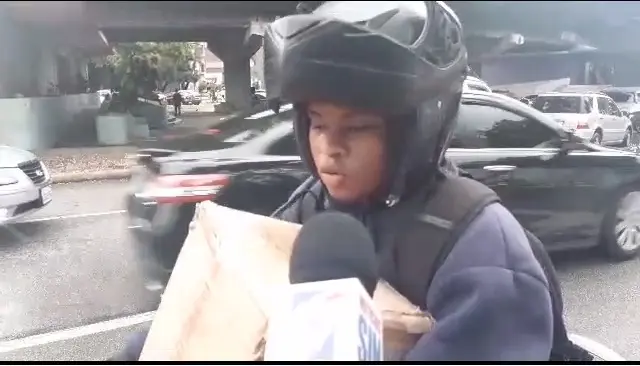 Se dificulta tránsito en avenida San Martín tras lluvias de este martes, dicen ciudadanos