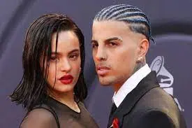 Rosalía pide respeto tras su ruptura con Rauw Alejandro