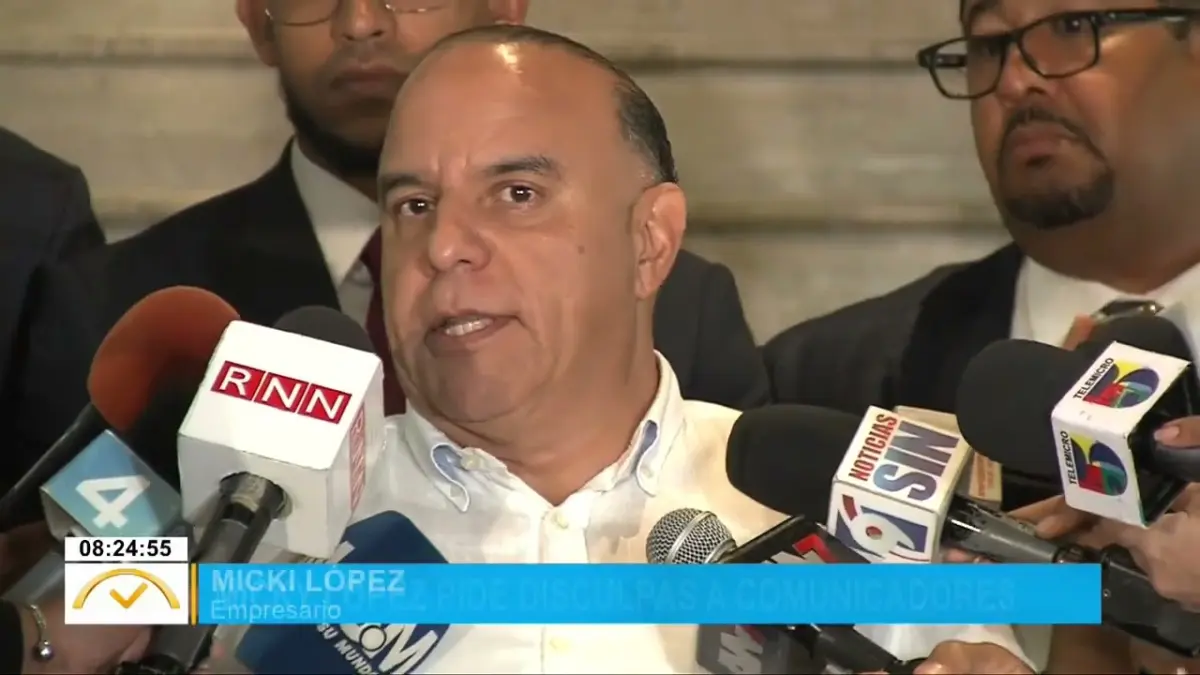 Micky López pide disculpas a comunicadores